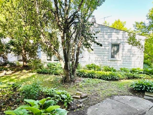 49905 North Avenue, Macomb Twp, MI 48042