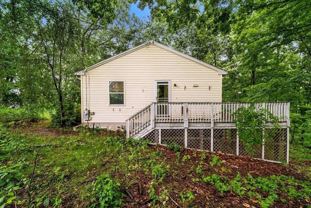7 Upland Terrace, Natick, MA 01760