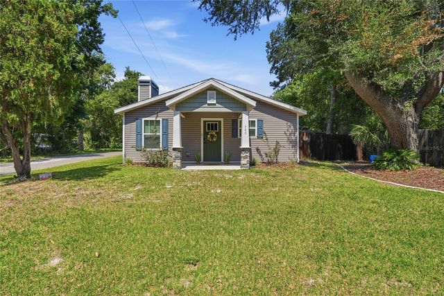 740 NW 8TH STREET, Gainesville, FL 32601