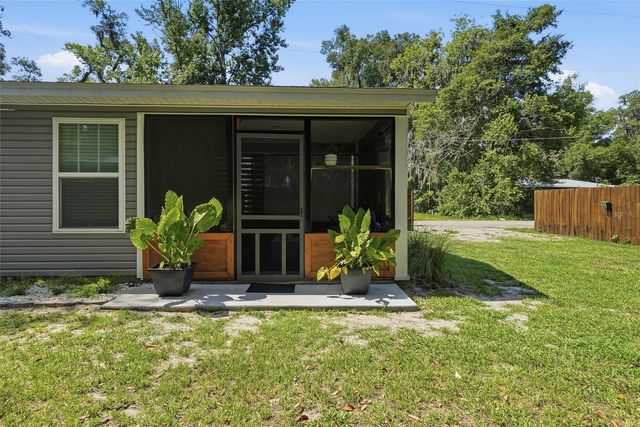 740 NW 8TH STREET, Gainesville, FL 32601