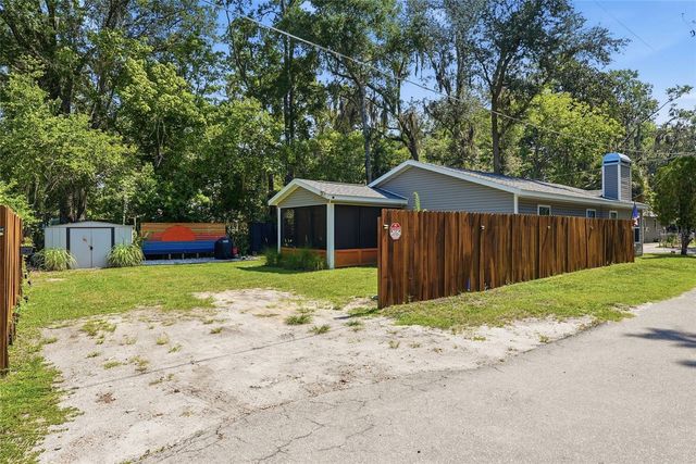 740 NW 8TH STREET, Gainesville, FL 32601