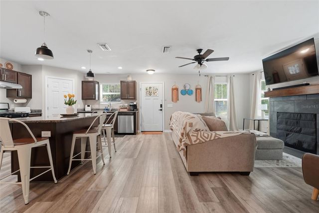 740 NW 8TH STREET, Gainesville, FL 32601