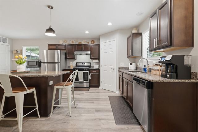 740 NW 8TH STREET, Gainesville, FL 32601