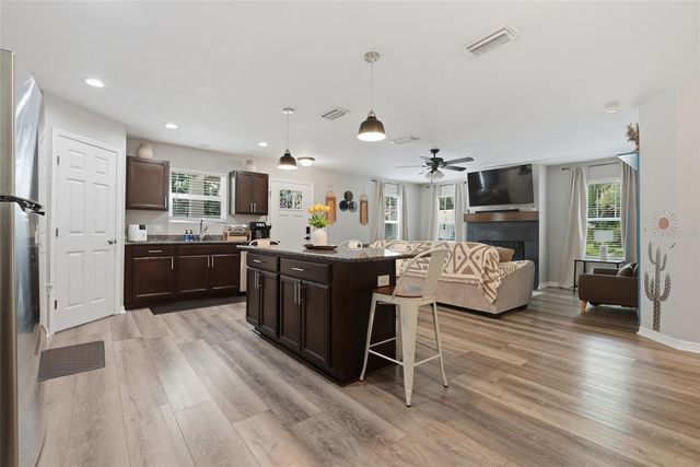 740 NW 8TH STREET, Gainesville, FL 32601