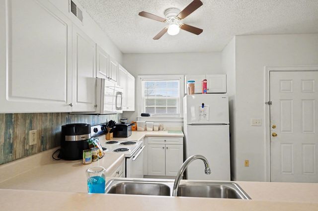 6022 Dick Pond Rd Unit 206, Myrtle Beach, SC 29588