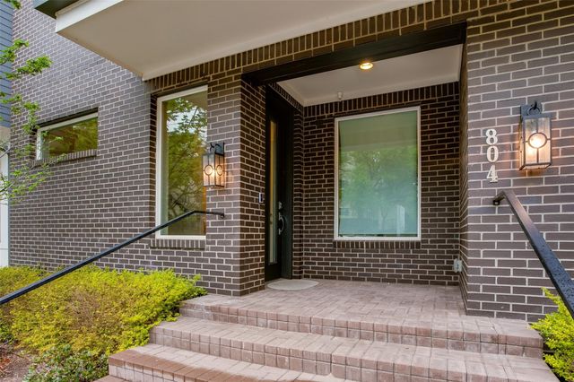 381 E Greenbriar Lane 804, Dallas, TX 75203