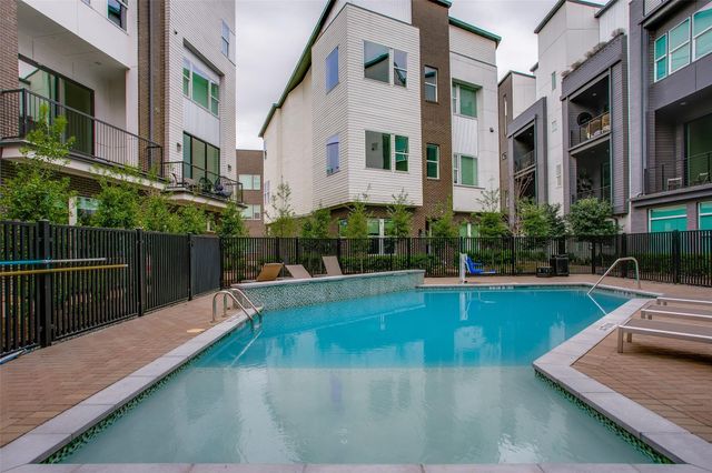 381 E Greenbriar Lane 804, Dallas, TX 75203