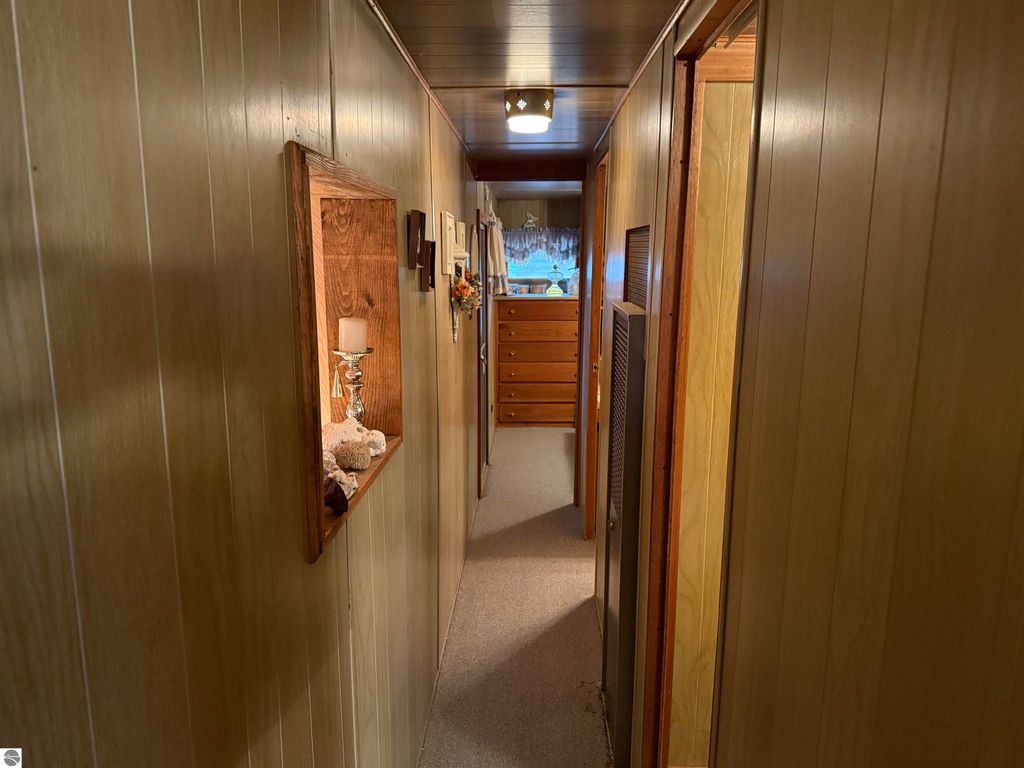 Image 15 of property listing at 9544 W 34 Road, Harrietta, MI 49638