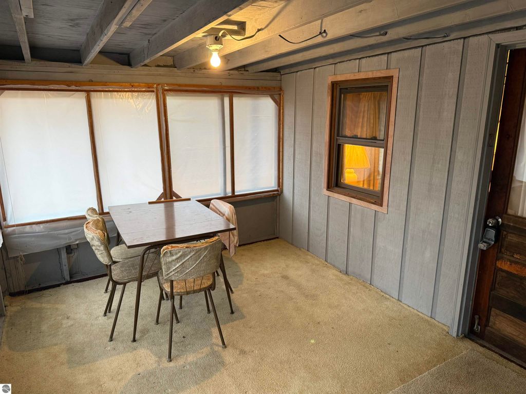 Image 6 of property listing at 9544 W 34 Road, Harrietta, MI 49638