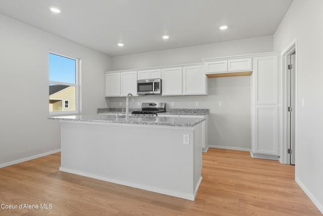 5441 E Aquila Ave, Post Falls, ID 83854