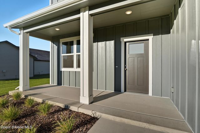 5441 E Aquila Ave, Post Falls, ID 83854