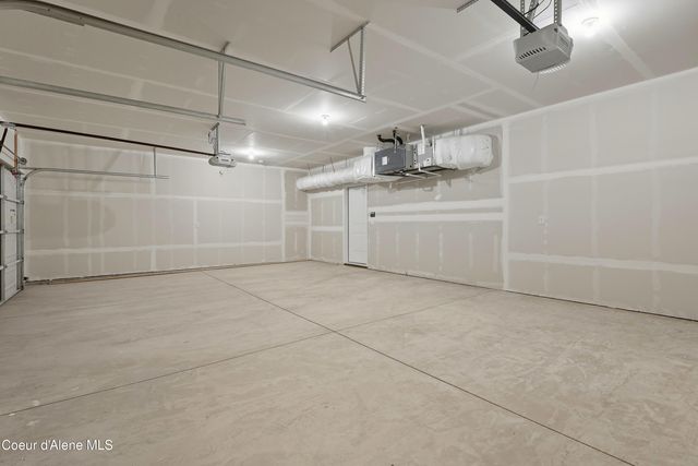 5441 E Aquila Ave, Post Falls, ID 83854