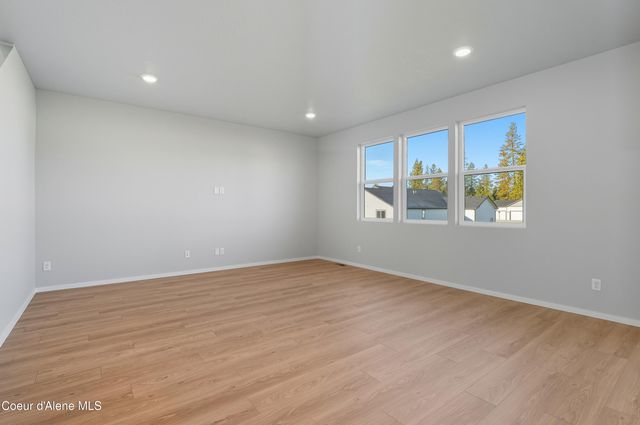 5441 E Aquila Ave, Post Falls, ID 83854