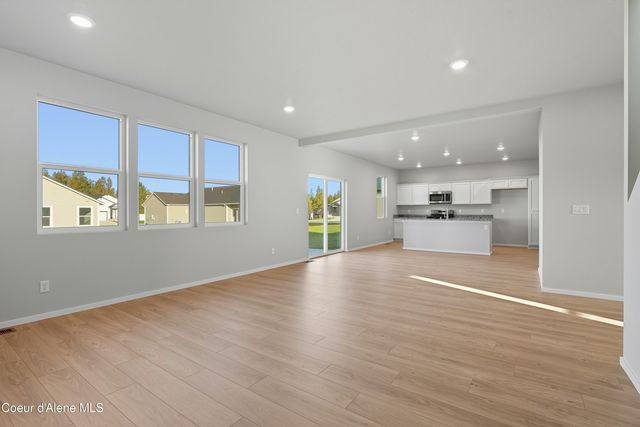 5441 E Aquila Ave, Post Falls, ID 83854