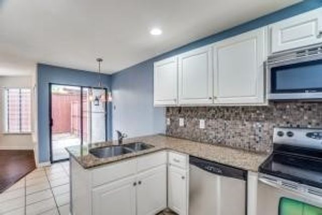 4242 N Capistrano Drive 168, Dallas, TX 75287