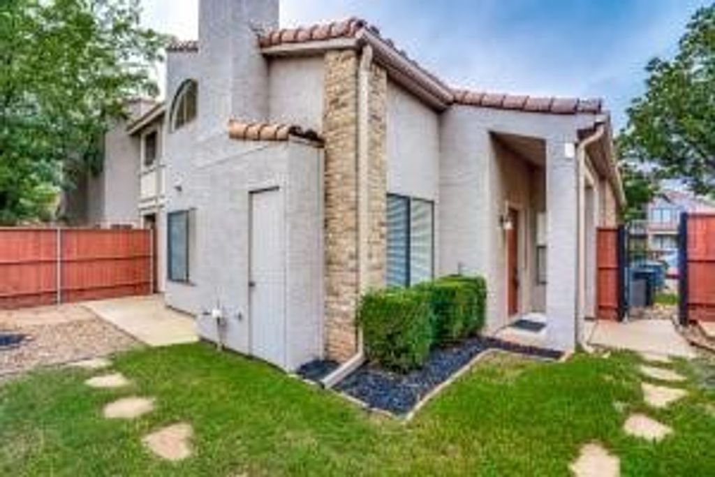 4242 N Capistrano Drive 168, Dallas, TX 75287