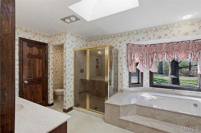 13290 Tall Pine Court, Town And Country, MO 63017