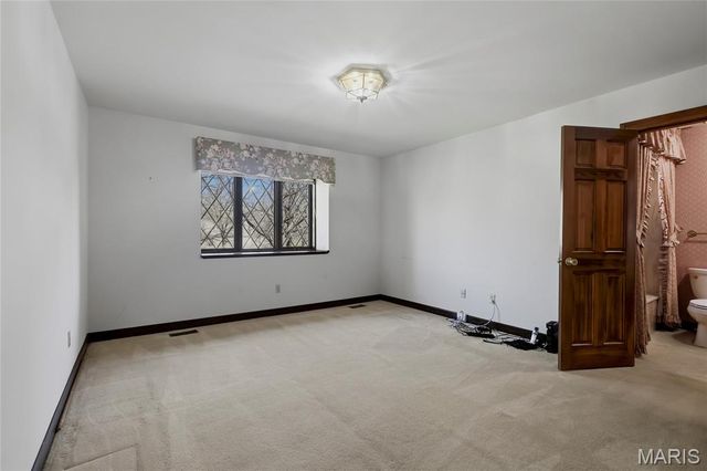 13290 Tall Pine Court, Town And Country, MO 63017