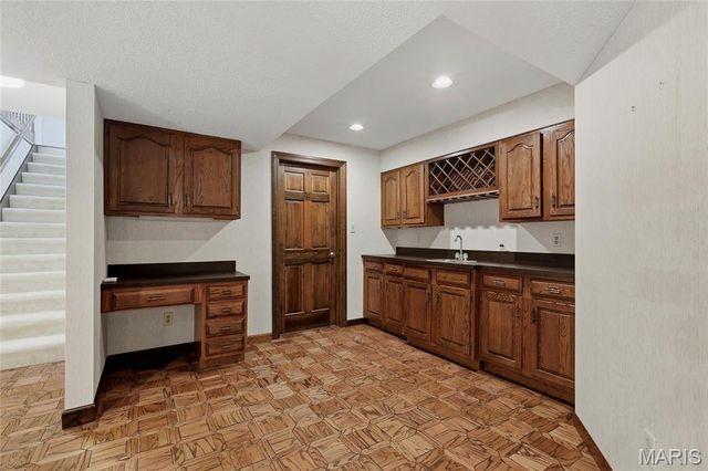 13290 Tall Pine Court, Town And Country, MO 63017