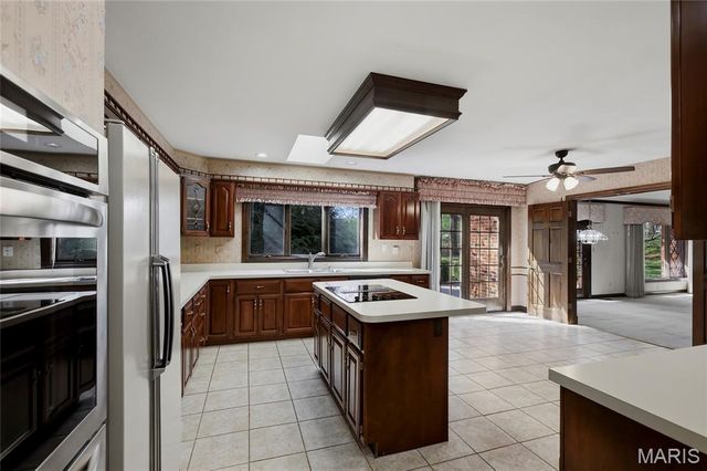 13290 Tall Pine Court, Town And Country, MO 63017