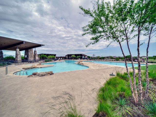 9733 Tinsley Street, Aubrey, TX 76227