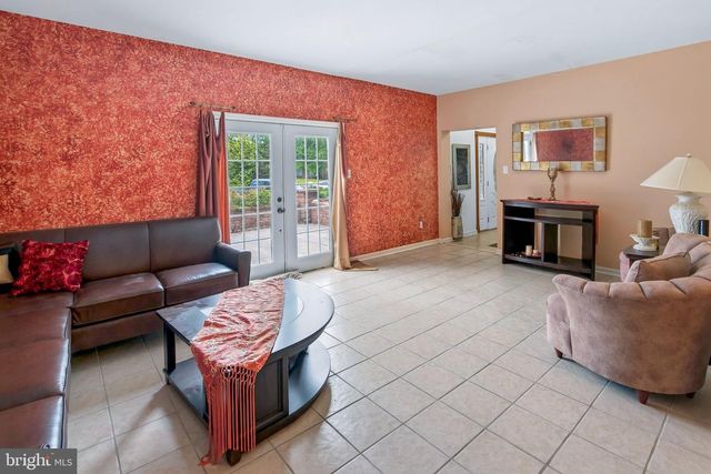 3056 JACKSON RD, Williamstown, NJ 08094