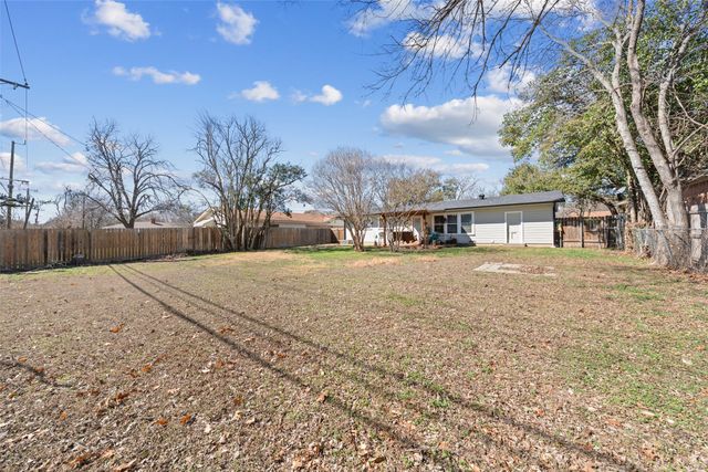 5612 Fairview Drive, Waco, TX 76710