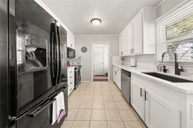 5612 Fairview Drive, Waco, TX 76710