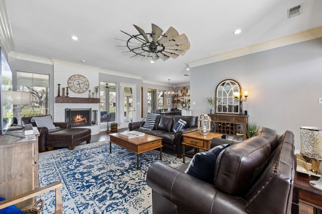 5704 Nutcracker Drive, Granbury, TX 76049