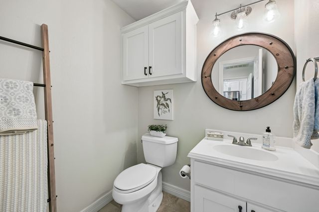 5704 Nutcracker Drive, Granbury, TX 76049