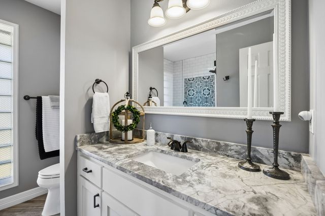 5704 Nutcracker Drive, Granbury, TX 76049