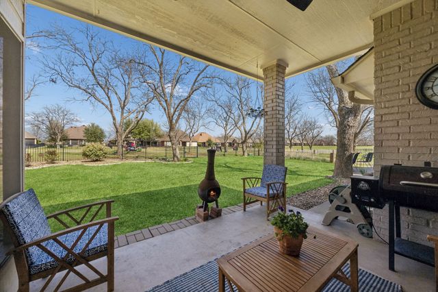 5704 Nutcracker Drive, Granbury, TX 76049