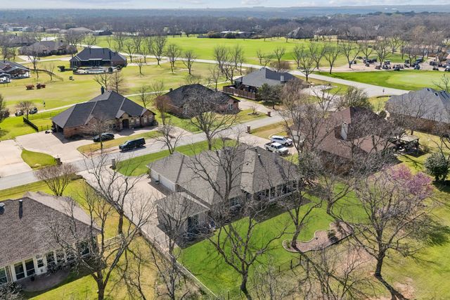 5704 Nutcracker Drive, Granbury, TX 76049