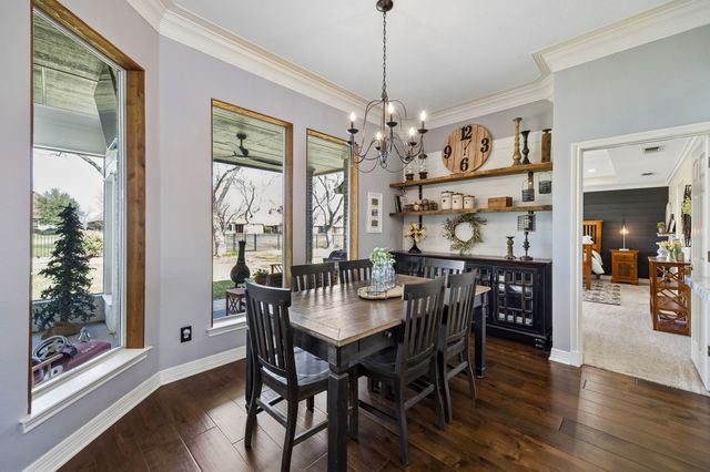 5704 Nutcracker Drive, Granbury, TX 76049