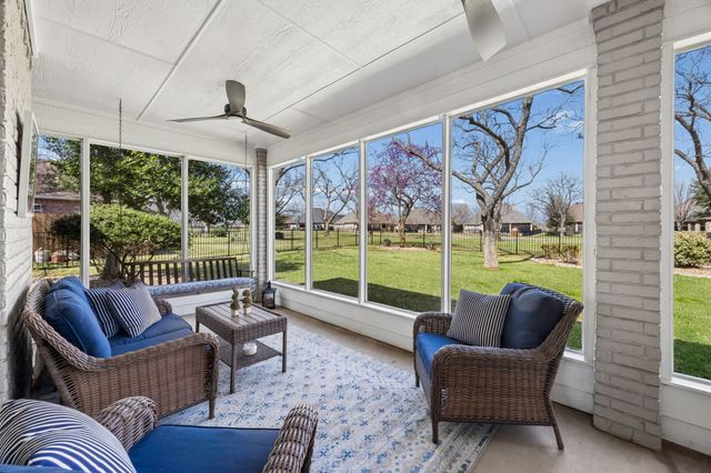 5704 Nutcracker Drive, Granbury, TX 76049