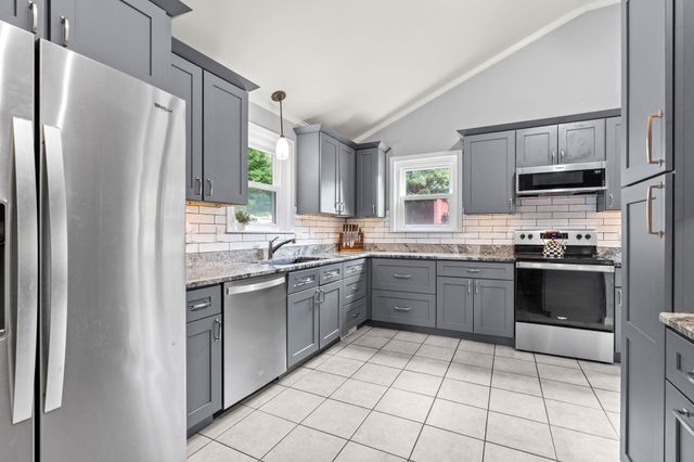 29 Harris Road, Windham, NH 03087