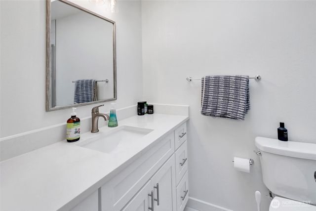 3320 E Montgomery Street, Mount Vernon, WA 98274