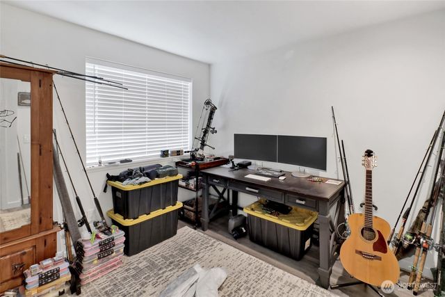 3320 E Montgomery Street, Mount Vernon, WA 98274