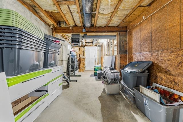 563 Woodman St, Fall River, MA 02724
