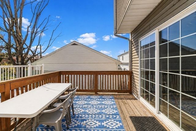 563 Woodman St, Fall River, MA 02724