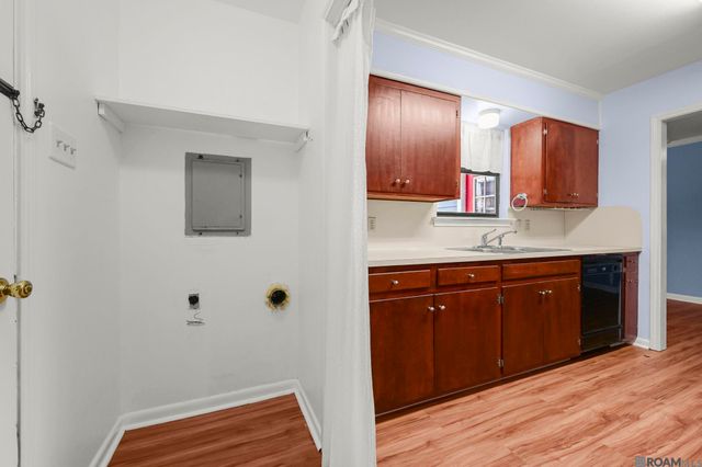 1329 Harwich Dr, Baton Rouge, LA 70820