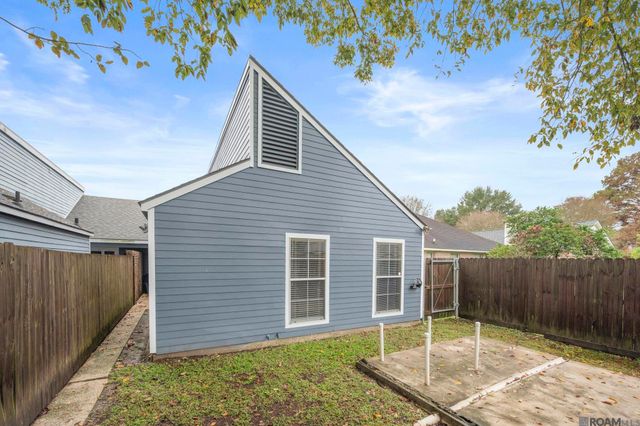 1329 Harwich Dr, Baton Rouge, LA 70820