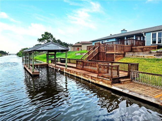 3306 Bali Dr, Corpus Christi, TX 78418