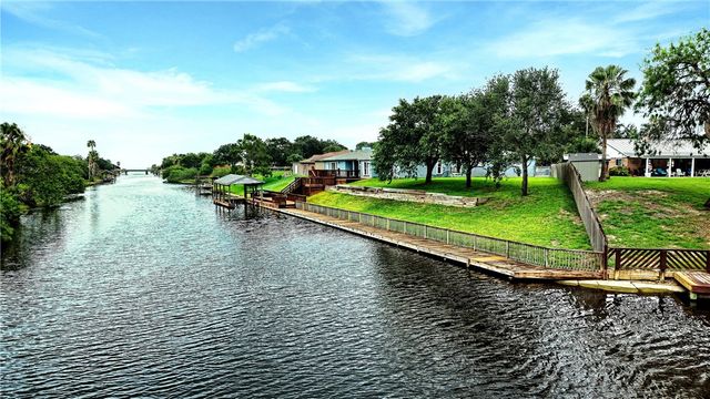 3306 Bali Dr, Corpus Christi, TX 78418