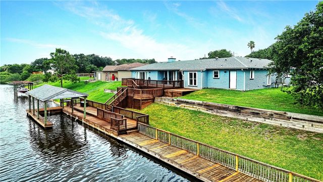 3306 Bali Dr, Corpus Christi, TX 78418