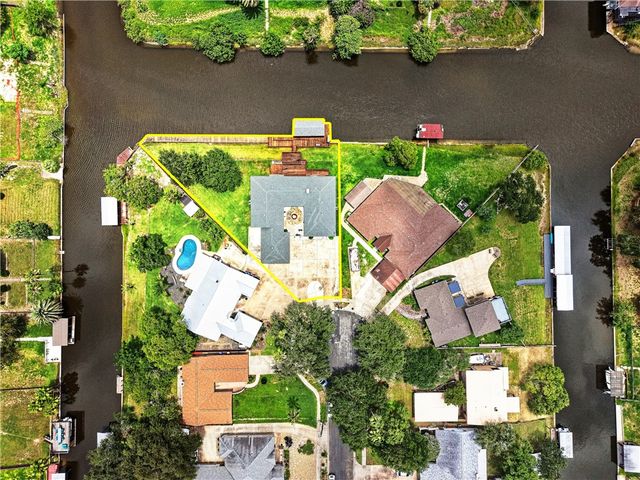 3306 Bali Dr, Corpus Christi, TX 78418