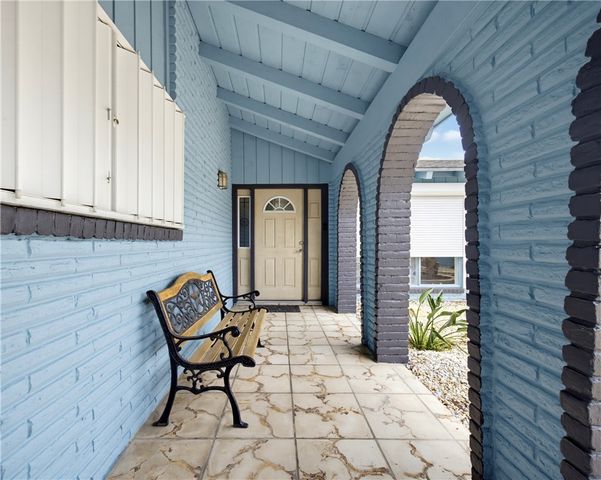 3306 Bali Dr, Corpus Christi, TX 78418