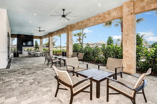 13200 SW Portico Way, Port St. Lucie, FL 34987
