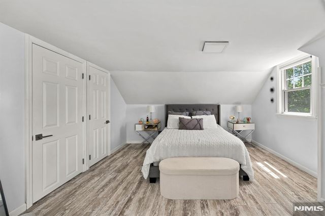 10 Dale Drive, Fairfield, NJ 07004
