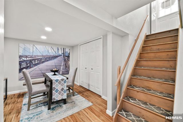 10 Dale Drive, Fairfield, NJ 07004